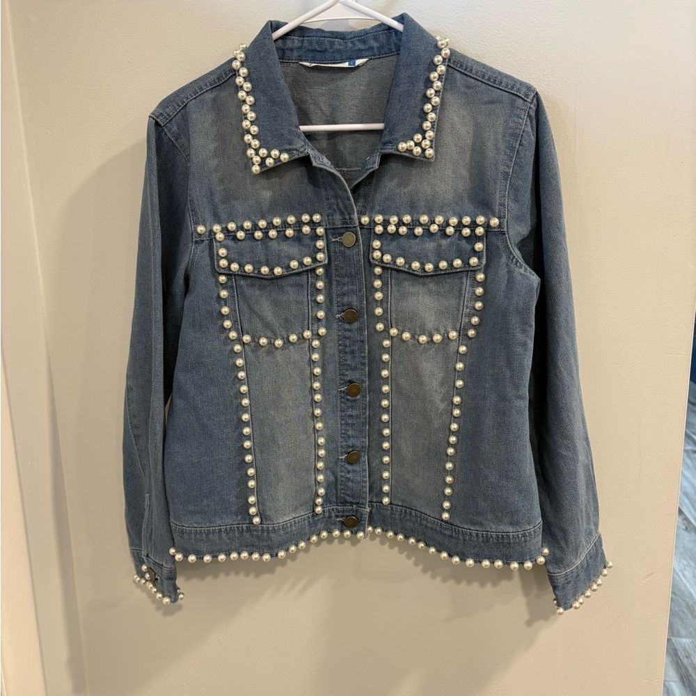 Elegant Pearl Embellished Denim Classic Jacket - Picture 12 of 15